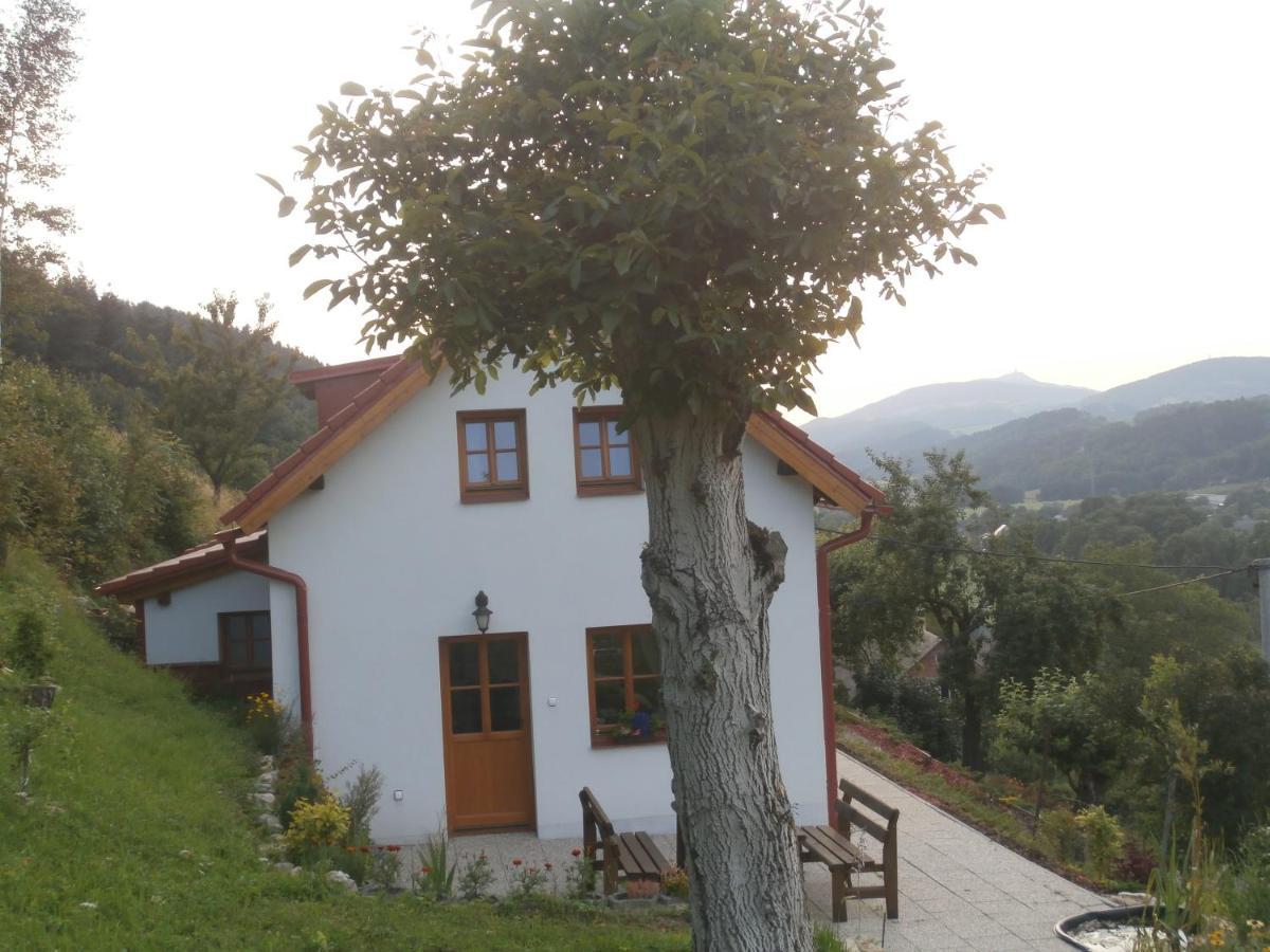 Вилла Charming House With Beautiful Landscape Frydstejn Экстерьер фото